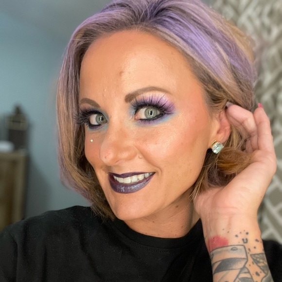 Meet your Posher, Bree - Picture 2 of 6